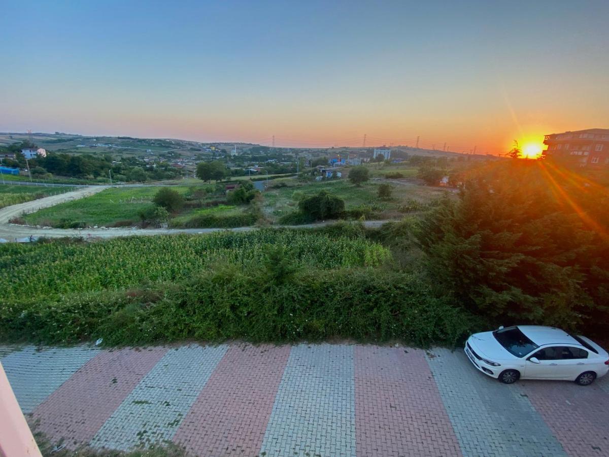 Ferienwohnung Cozy House Near The Airport Arnavutkoy Exterior foto